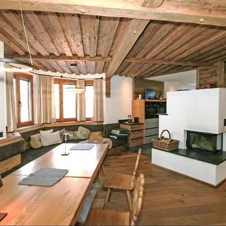 Holiday home Data Castle Kaltenbach